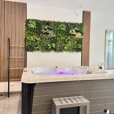 بيت للعطل Jacuzzi Val D'oise Paris *