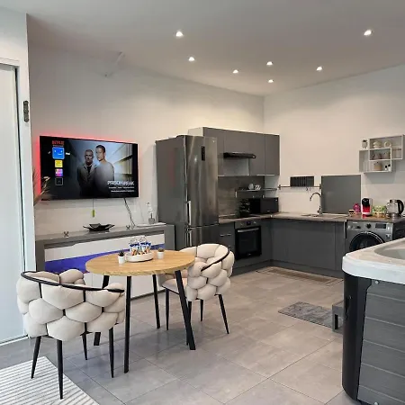 Jacuzzi Val D'oise Paris بيت للعطل *